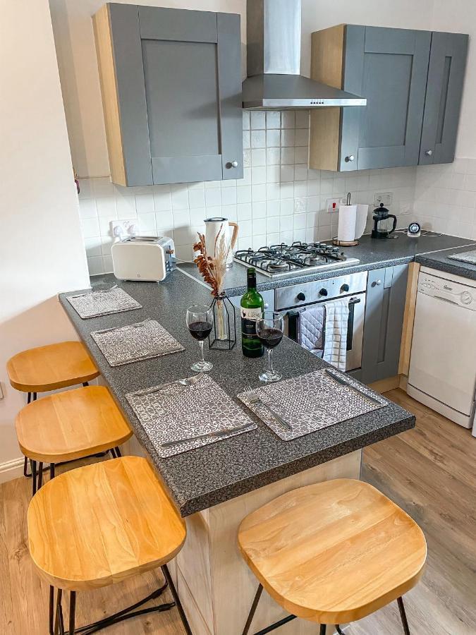 4C Gaia Lane Apartment ลิชฟิลด์ ภายนอก รูปภาพ