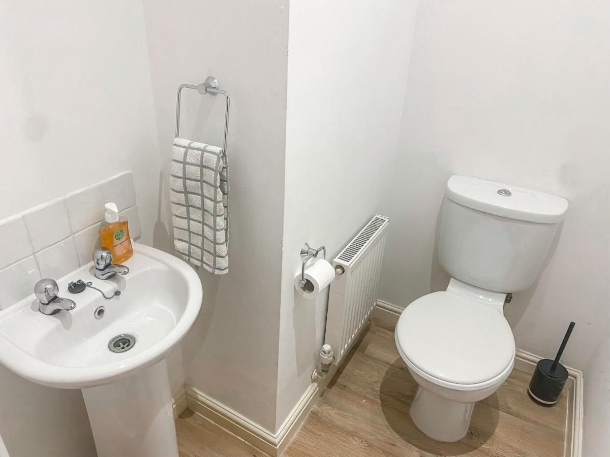 4C Gaia Lane Apartment ลิชฟิลด์ ภายนอก รูปภาพ